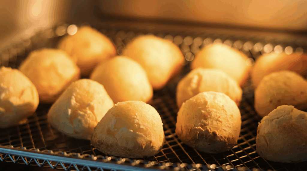 Pao de queijo in the oven
